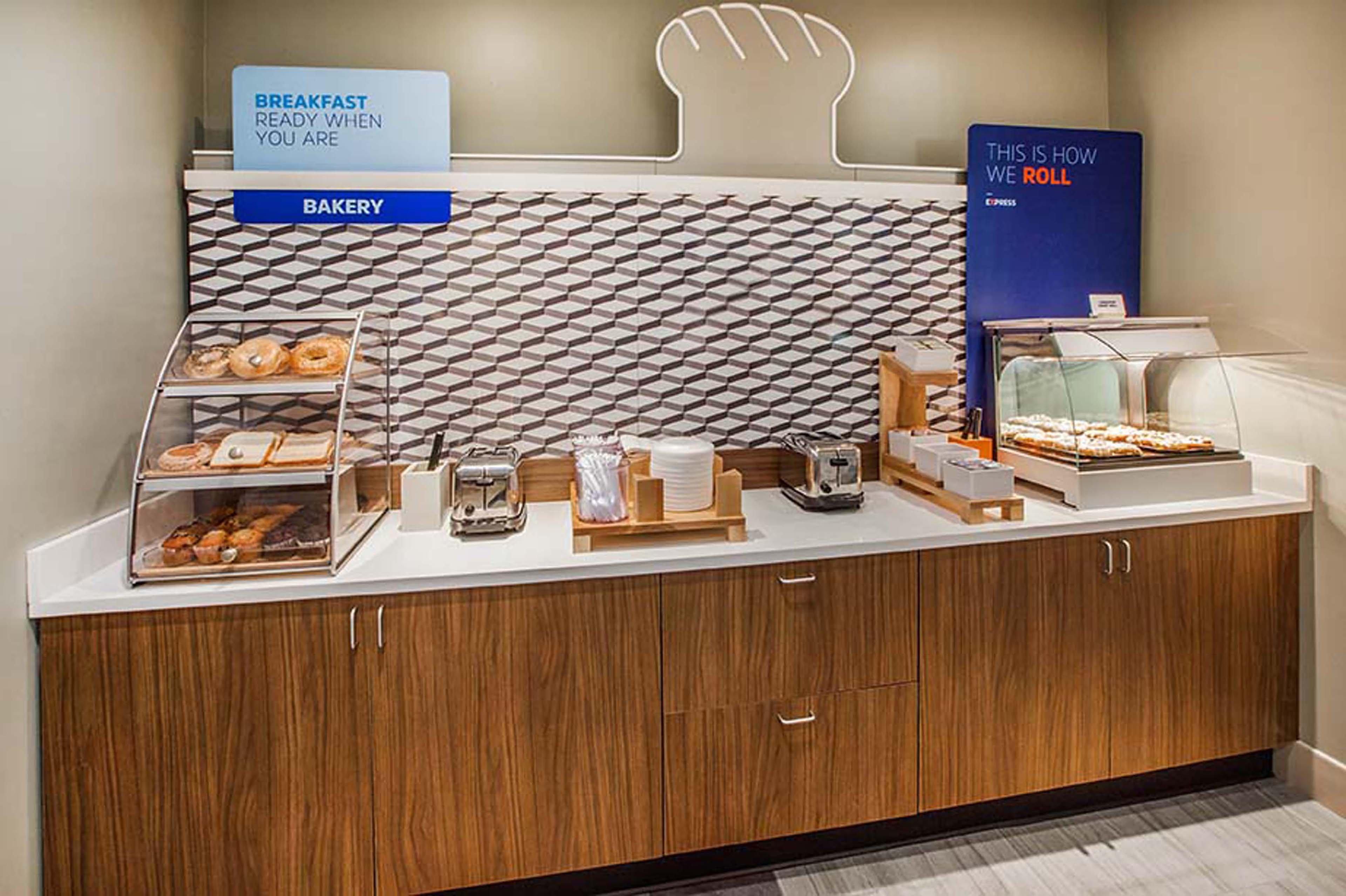 Holiday Inn Express Rochelle By Ihg Екстер'єр фото